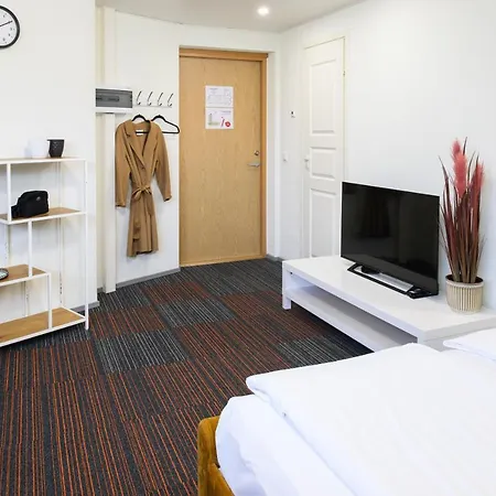 To - Votmeta Sissepaeaes * Tartu